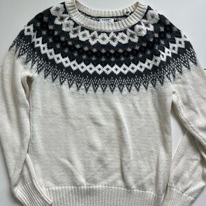 Old Navy - Fair Isle Cream and Black Women’s Sweater - Medium
